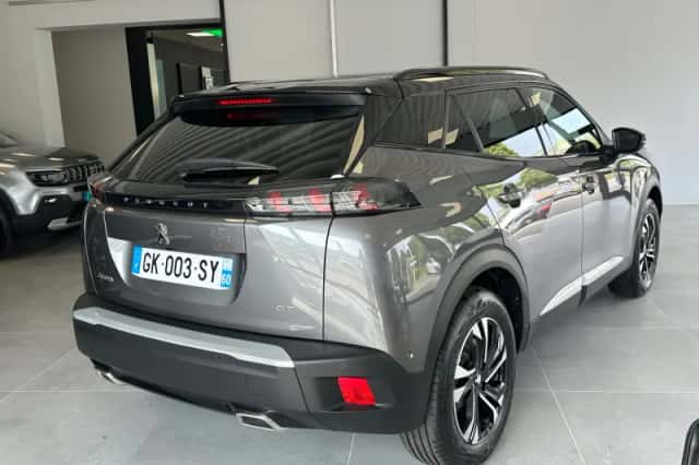 Peugeot 2008 (2022) thumbnail 2