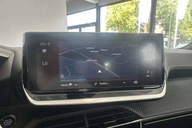 Peugeot 2008 (2022) thumbnail 6