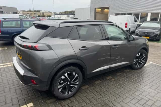 Peugeot 2008 (2020) thumbnail 2