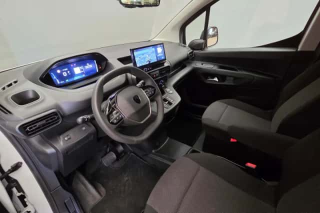 Peugeot Partner (2024) thumbnail 3