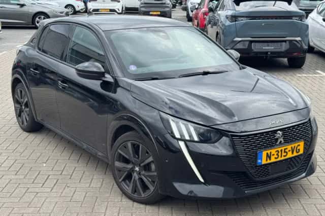 Peugeot 208 (2022) thumbnail 1