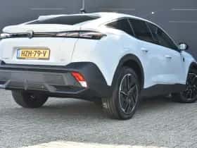 Peugeot e-408 (2025) thumbnail 2