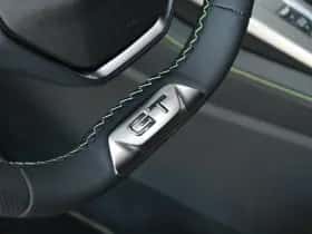 Peugeot e-408 (2025) thumbnail 33
