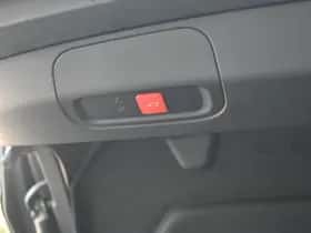 Peugeot e-408 (2025) thumbnail 40