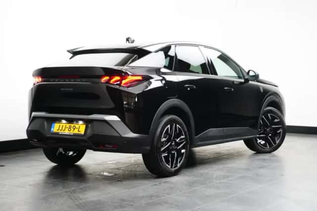 Peugeot 3008 (2025) thumbnail 4