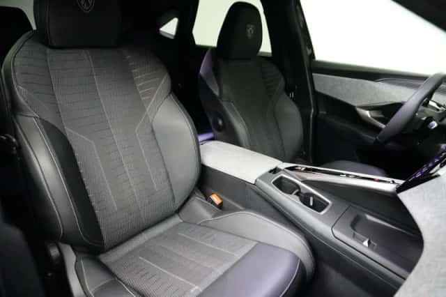 Peugeot 3008 (2025) thumbnail 6