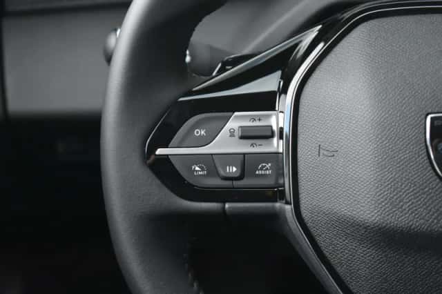 Peugeot 308 (2025) thumbnail 12
