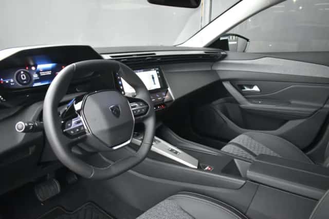 Peugeot 308 (2025) thumbnail 6