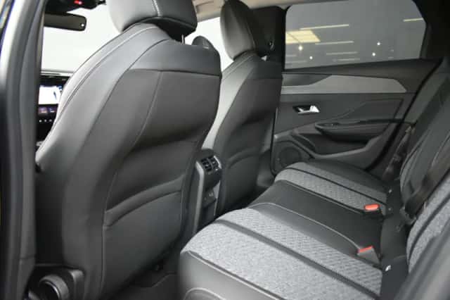 Peugeot 308 (2025) thumbnail 9
