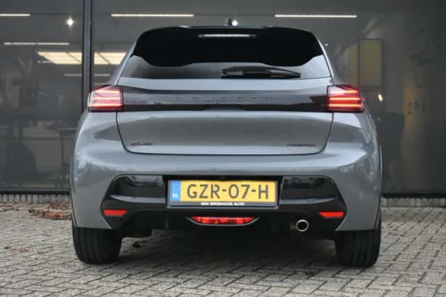 Peugeot 208 (2025) thumbnail 5