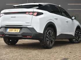 Peugeot 3008 (2025) thumbnail 2