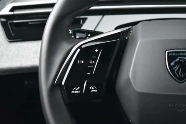 Peugeot 3008 (2025) thumbnail 12