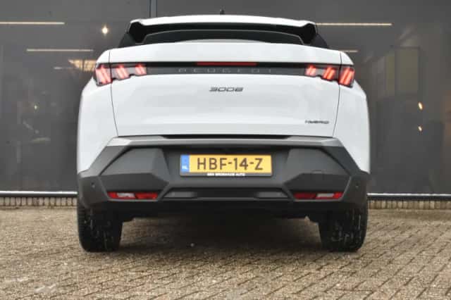Peugeot 3008 (2025) thumbnail 5
