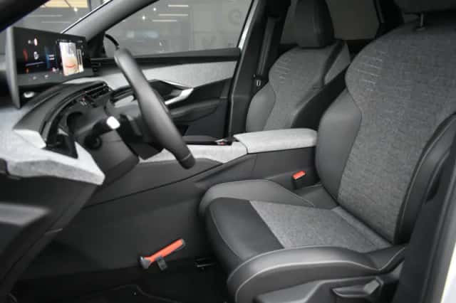 Peugeot 3008 (2025) thumbnail 7