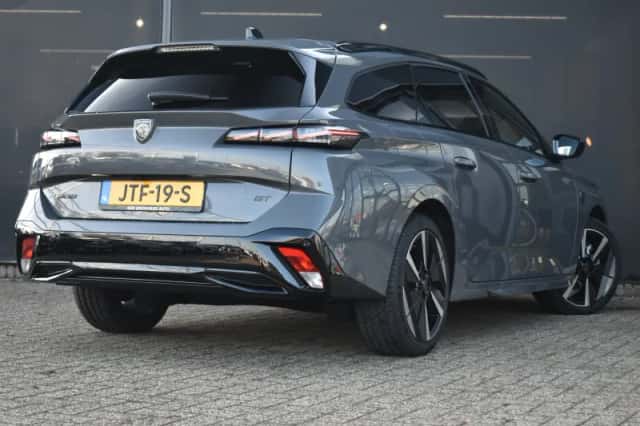 Peugeot e-308 (2025) thumbnail 2