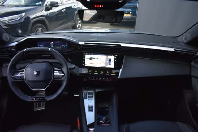 Peugeot e-308 (2025) thumbnail 11