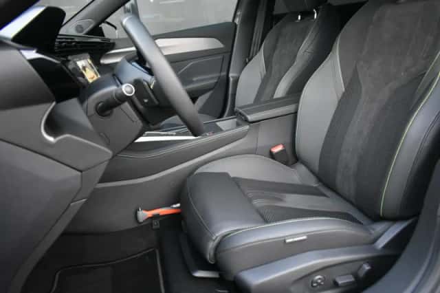 Peugeot e-308 (2025) thumbnail 7