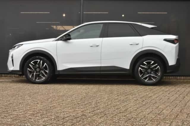 Peugeot 3008 (2025) thumbnail 3