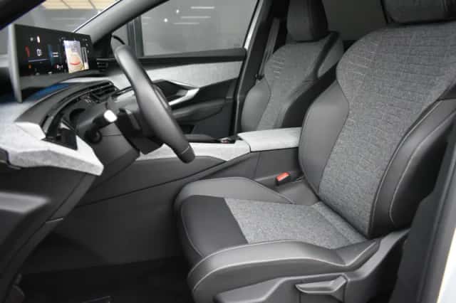 Peugeot 3008 (2025) thumbnail 7