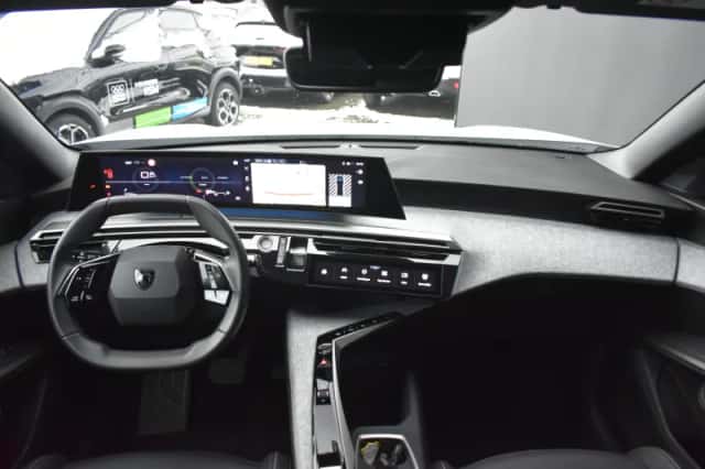 Peugeot 3008 (2025) thumbnail 10