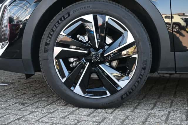 Peugeot 408 (2025) thumbnail 25