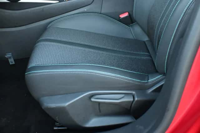 Peugeot 408 (2025) thumbnail 9