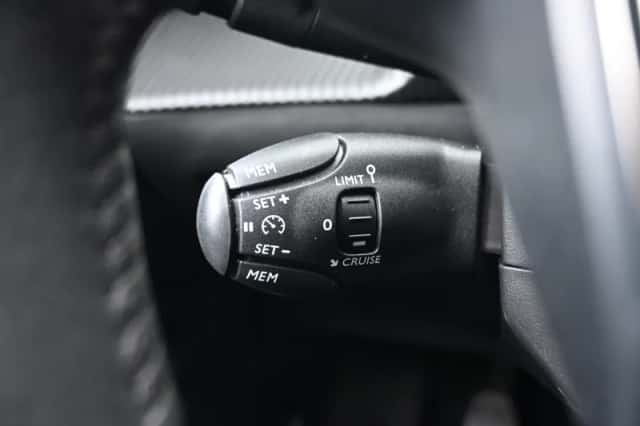 Peugeot 2008 (2025) thumbnail 17