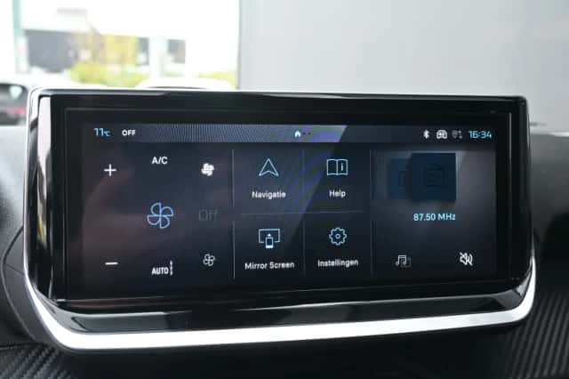 Peugeot 2008 (2025) thumbnail 18
