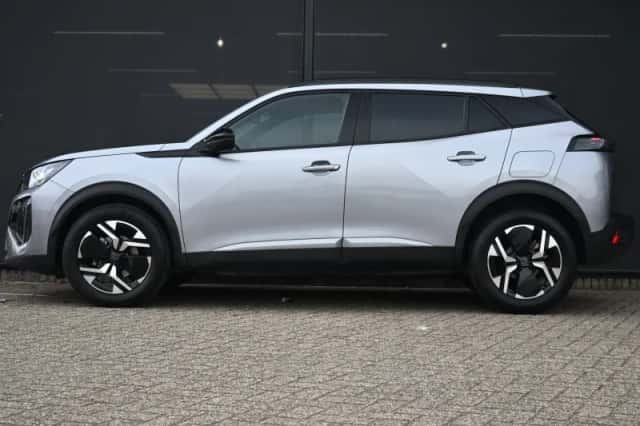 Peugeot 2008 (2025) thumbnail 3