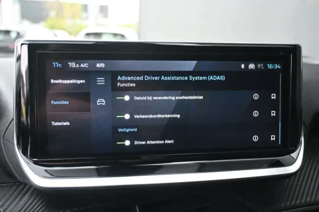 Peugeot 2008 (2025) thumbnail 25