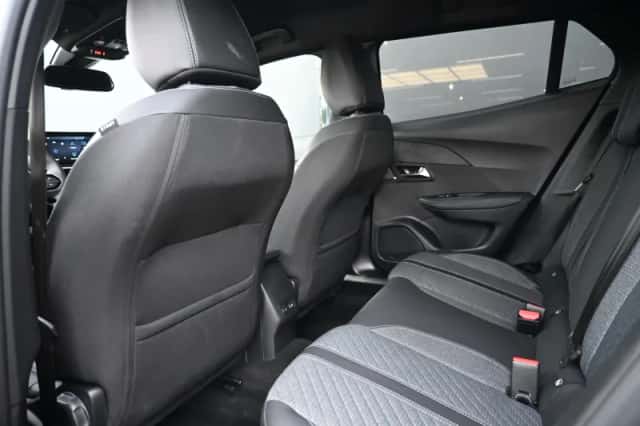 Peugeot 2008 (2025) thumbnail 7