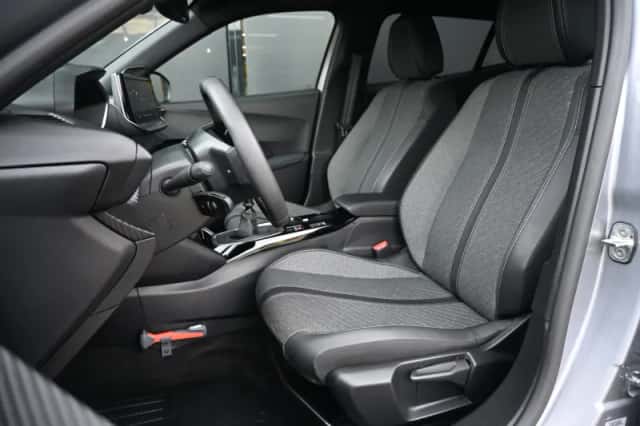 Peugeot 2008 (2025) thumbnail 8