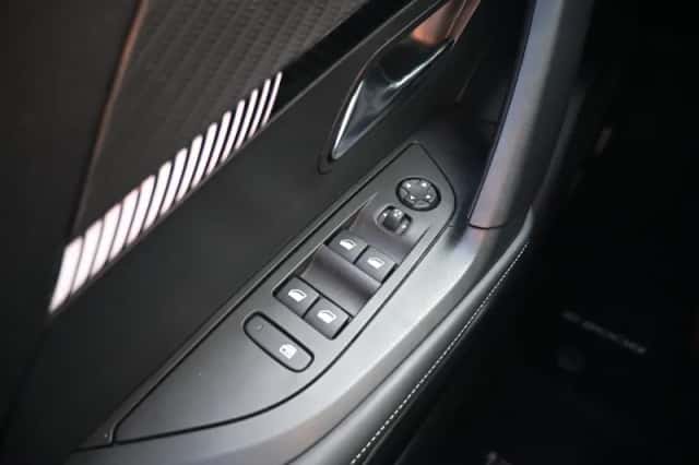 Peugeot e-2008 (2024) thumbnail 19