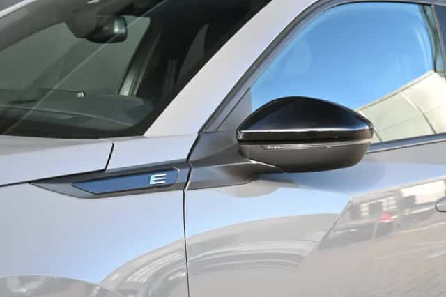 Peugeot e-2008 (2024) thumbnail 32