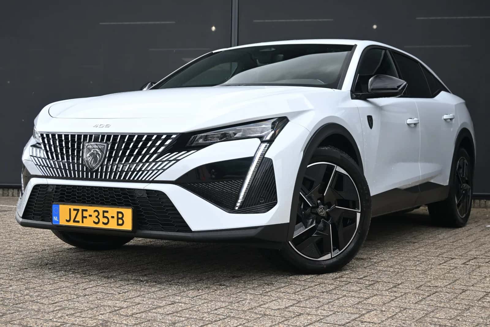 Peugeot e-408 (2026) — foto 1