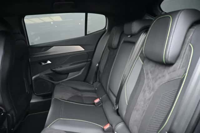 Peugeot e-408 (2026) thumbnail 11