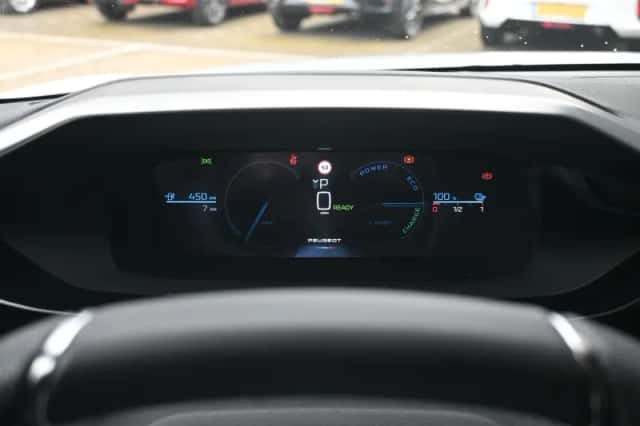 Peugeot e-408 (2026) thumbnail 13