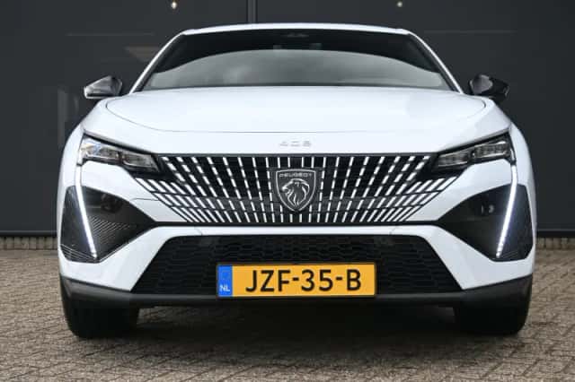 Peugeot e-408 (2026) thumbnail 4