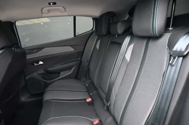 Peugeot 408 (2025) thumbnail 11
