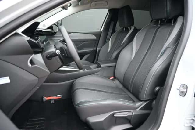 Peugeot 408 (2025) thumbnail 7