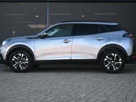 Peugeot e-2008 (2022) thumbnail 4