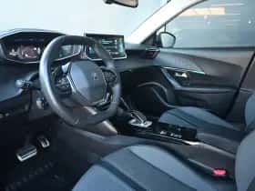 Peugeot e-2008 (2022) thumbnail 7