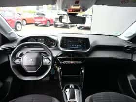 Peugeot 208 (2021) thumbnail 9