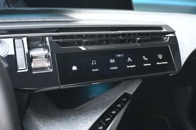 Peugeot e-3008 (2025) thumbnail 36