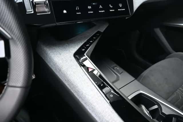 Peugeot e-3008 (2025) thumbnail 37