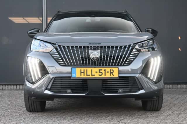 Peugeot e-2008 (2025) thumbnail 5