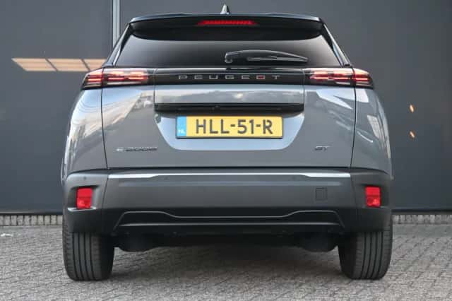 Peugeot e-2008 (2025) thumbnail 6