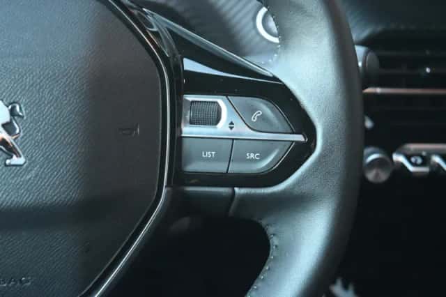 Peugeot e-2008 (2023) thumbnail 13