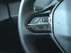 Peugeot e-2008 (2023) thumbnail 14
