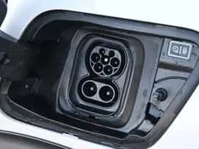 Peugeot e-2008 (2023) thumbnail 30